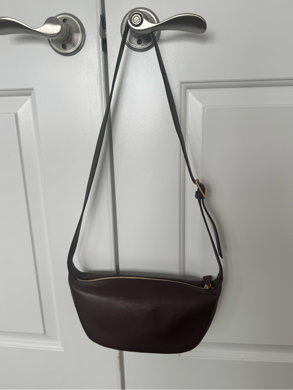 Madewell Leather Crossbody Bag in Raisin